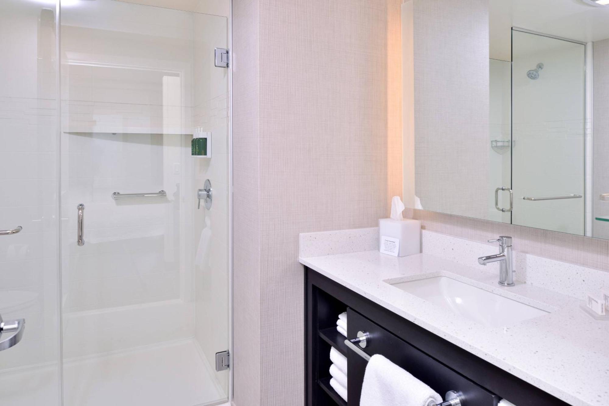 By Marriott West 3* Bakersfield