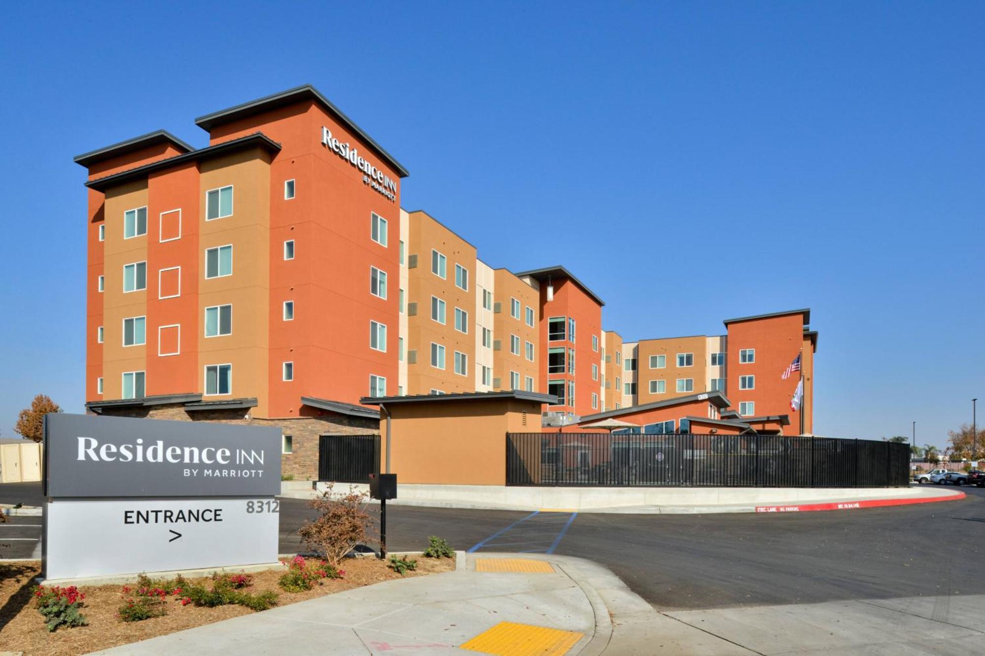 Hotel By Marriott West Bakersfield
